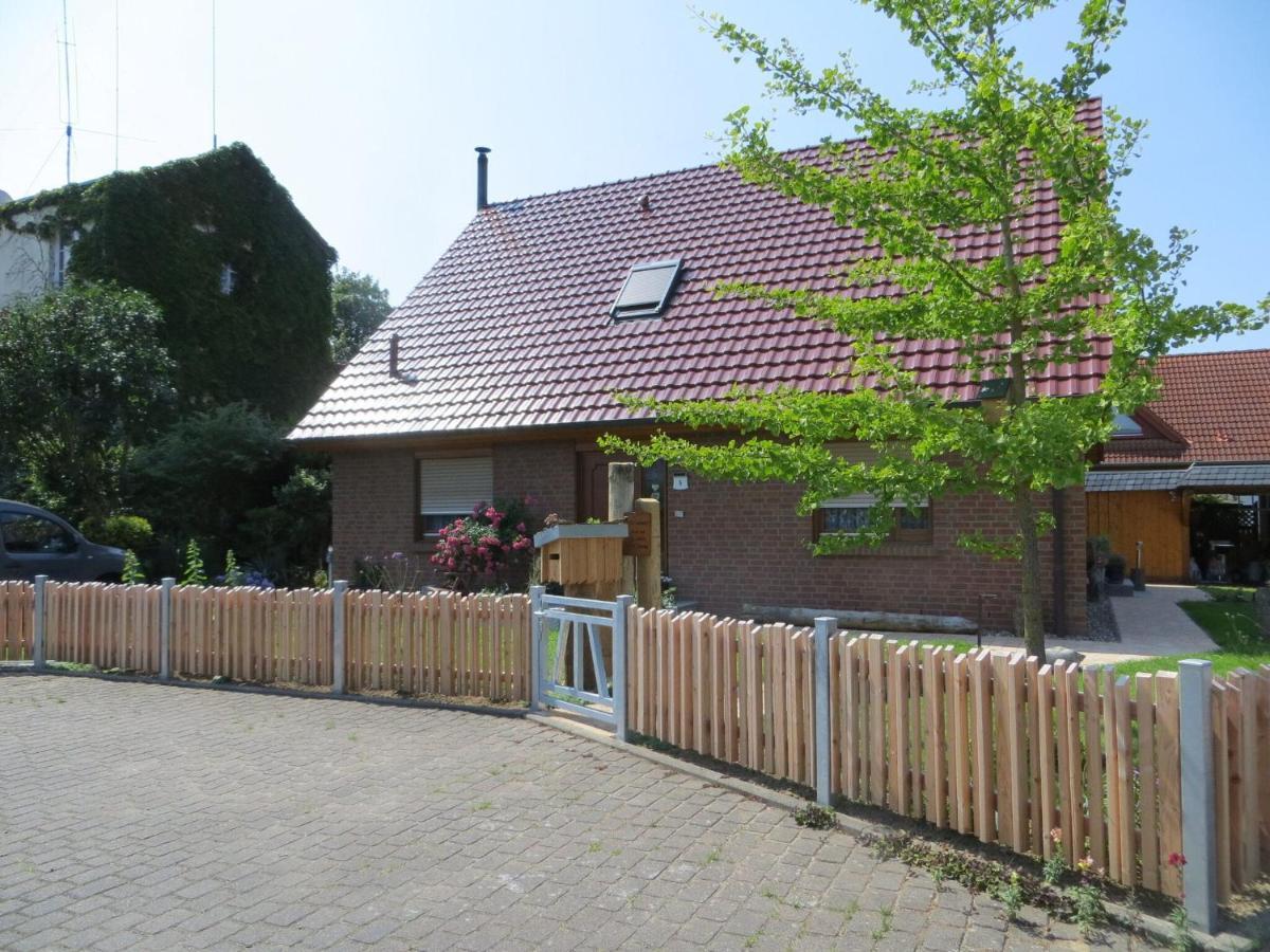 Traditional Apartment Near Sea In Ostseebad Kühlungsborn Екстериор снимка